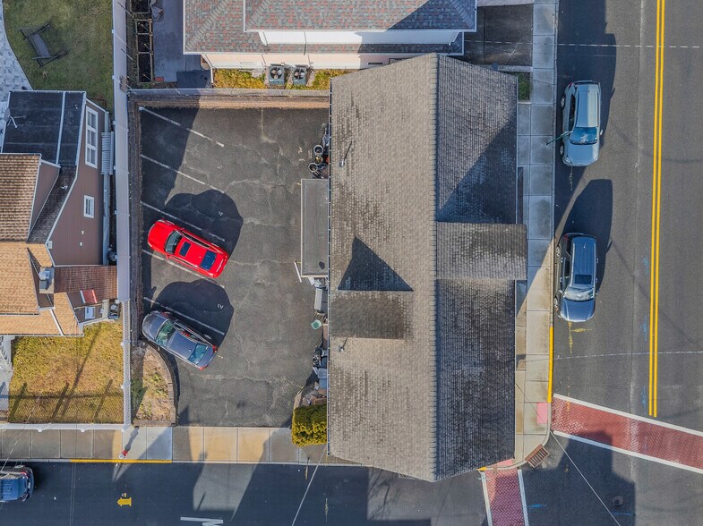 More Photos Of 781 2nd St, Secaucus Flex For Sale