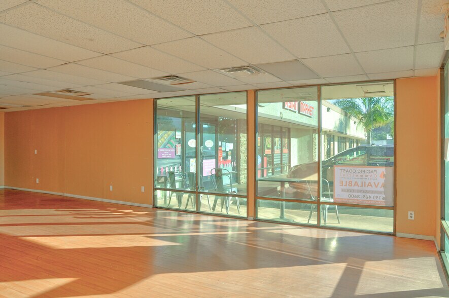 More Photos Of 14034 Poway Rd, Poway Unknown For Lease