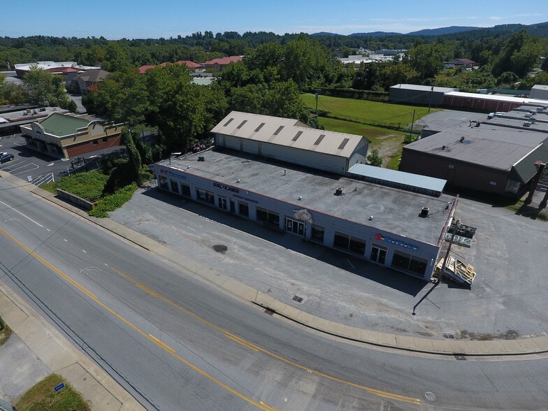 More Photos Of 312 Kanuga Rd, Hendersonville Auto Dealership For Lease