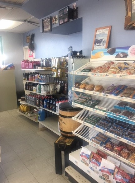 More Photos Of 4293 US Highway 310, Joliet Service Station For Sale