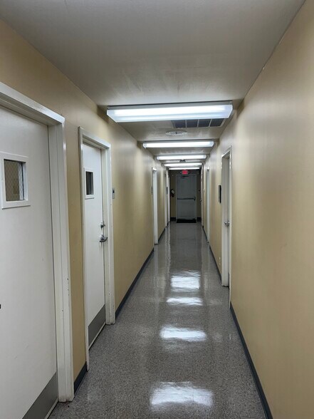 More Photos Of 2400 NW 24th St, Fort Worth Office For Sale