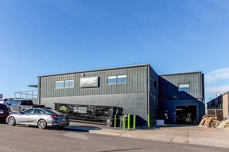 More Photos Of 1900 Federal Blvd, Denver Warehouse For Lease