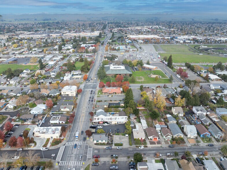 More Photos Of , Petaluma General Retail For Sale