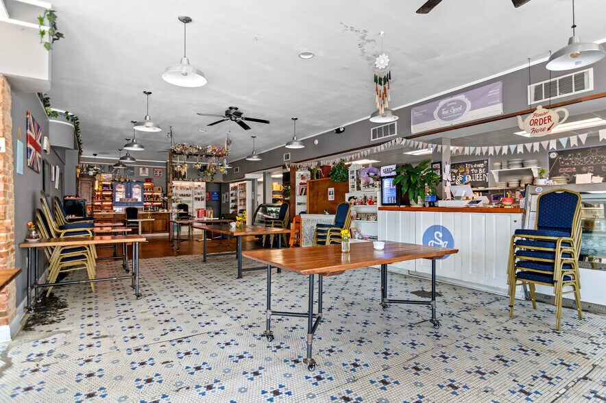 More Photos Of 5500 Harford Rd, Baltimore Freestanding For Sale