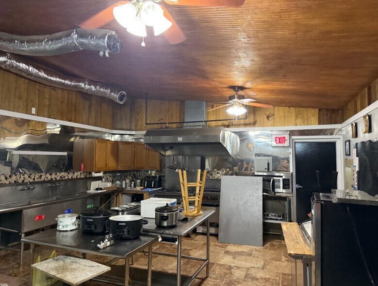 More Photos Of 1050 Duncan Ln, Leighton Specialty For Sale