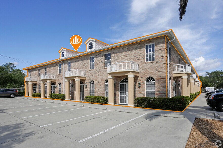 More Photos Of 4707 Enterprise Ave, Naples Loft Creative Space For Lease