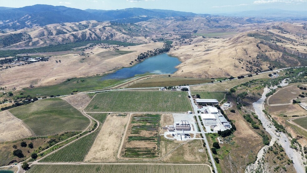 More Photos Of 385 Panoche Rd, Paicines Winery Vineyard For Sale