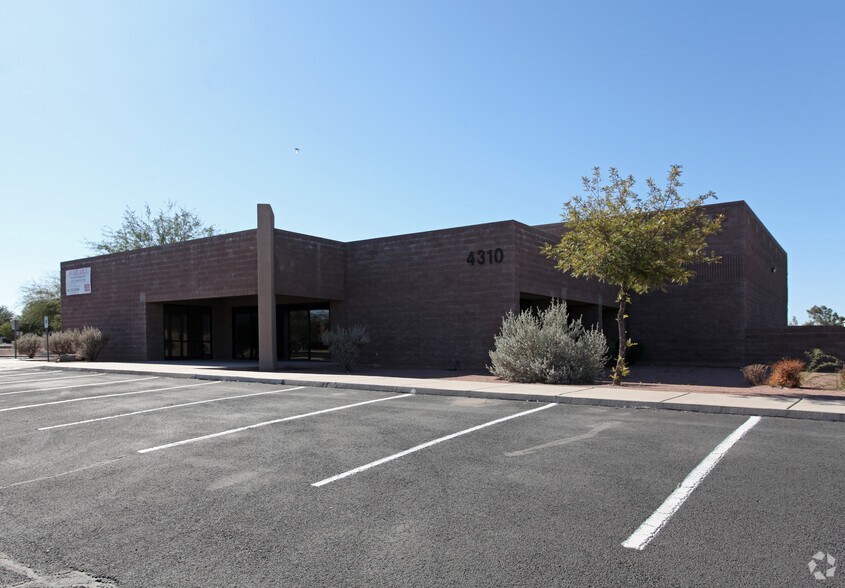 More Photos Of 4310 S Santa Rita Ave, Tucson Warehouse For Lease