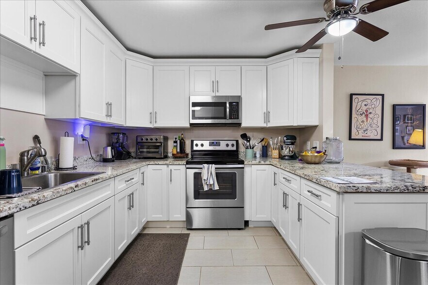 More Photos Of 561 Oakland Ave, Oakland Apartments For Sale