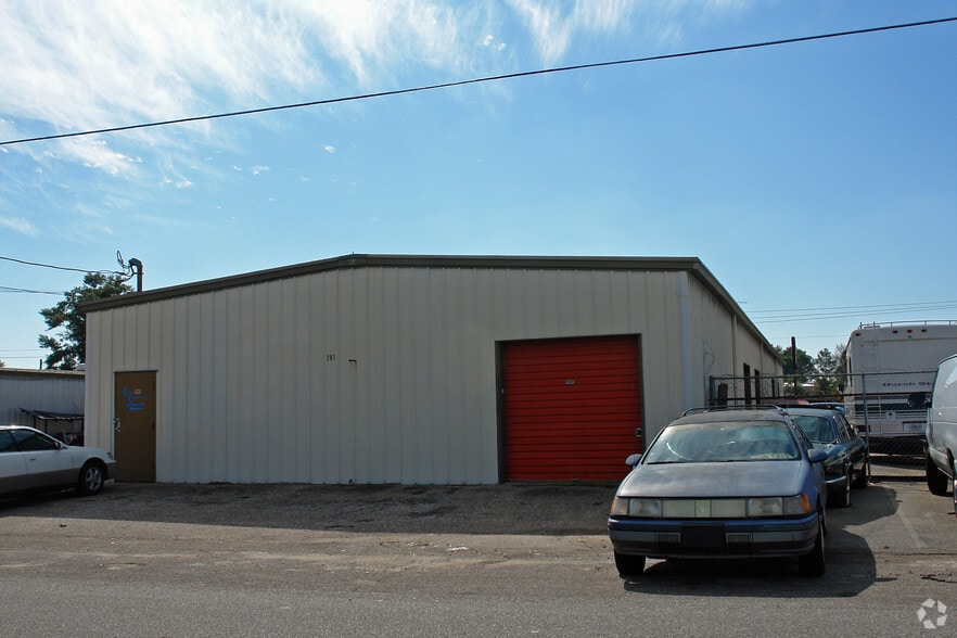 Primary Photo Of 207 Truman St, Fort Walton Beach Warehouse For Lease
