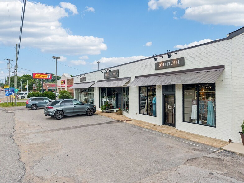 More Photos Of 134 S Main St, Goodlettsville Freestanding For Sale