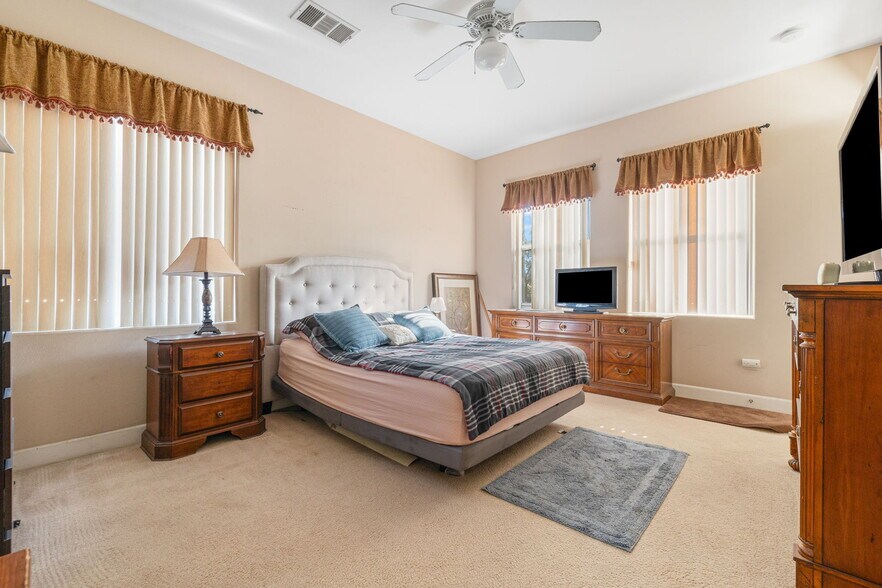 More Photos Of 74115 Portola Pointe Ln, Palm Desert Healthcare For Sale