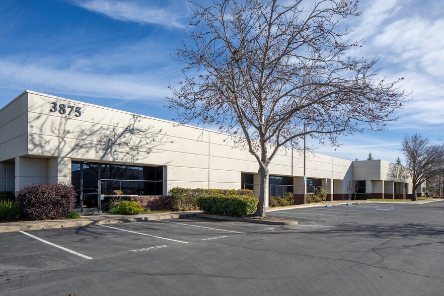 More Photos Of 3875 Atherton Rd, Rocklin Flex For Sale