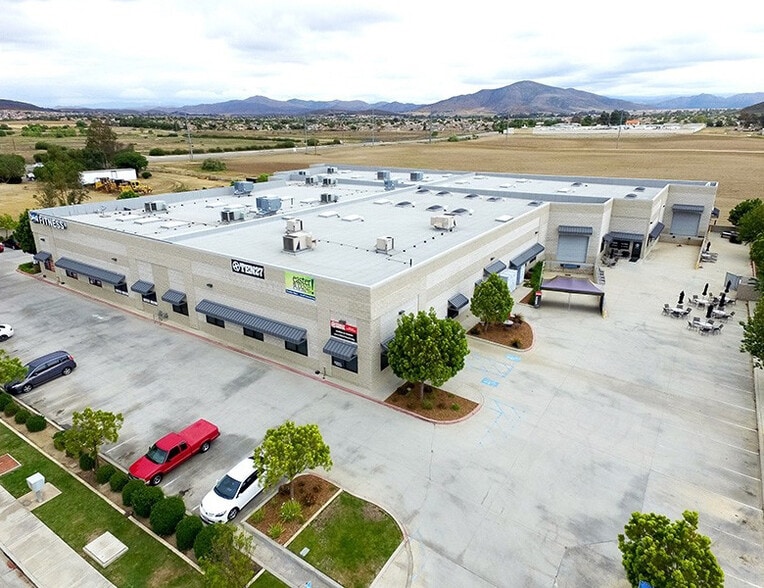 More Photos Of 36580 Penfield Ln, Winchester Light Distribution For Lease