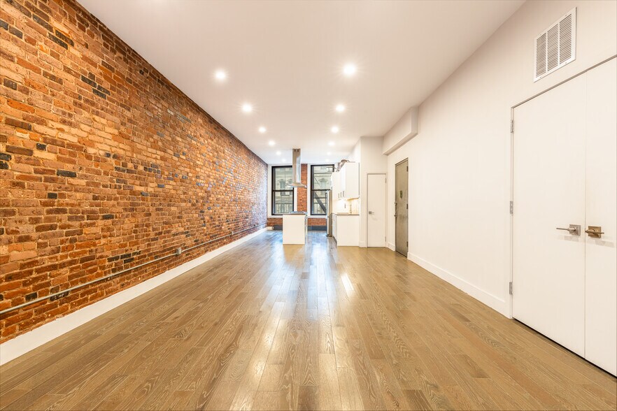 More Photos Of 302 Canal St, New York Apartments For Sale