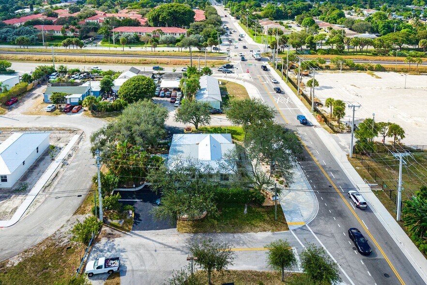More Photos Of 112 SE 10th St, Delray Beach Office Residential For Sale