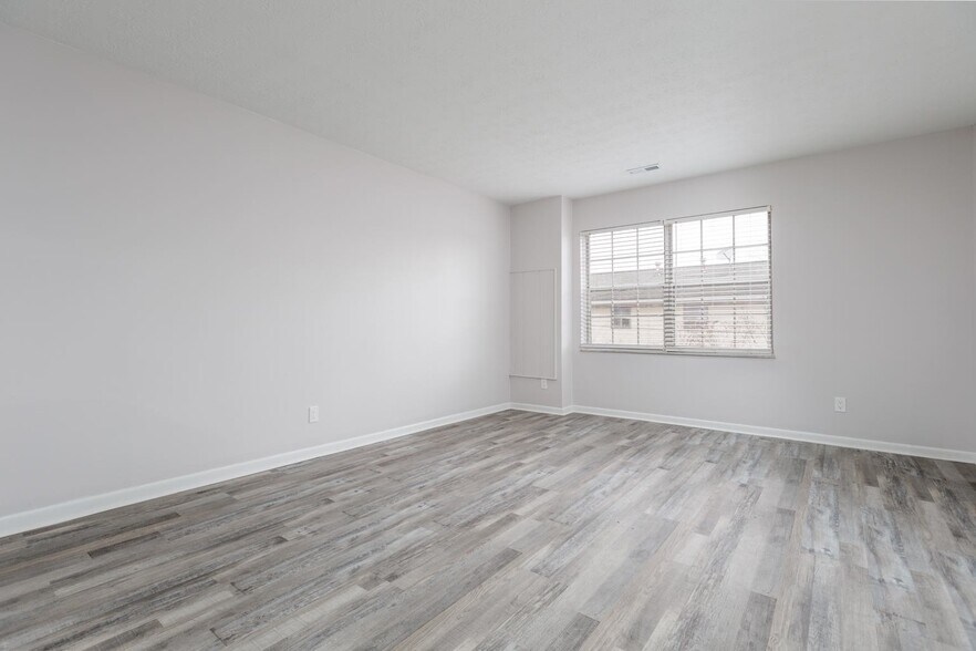 More Photos Of 4577 Olentangy River Rd, Columbus Apartments For Sale