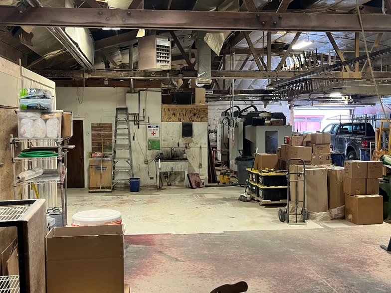 More Photos Of 5245 W Diversey Ave, Chicago Industrial For Sale