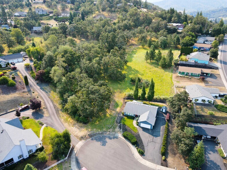 More Photos Of 1219 Junker, Roseburg Land For Sale