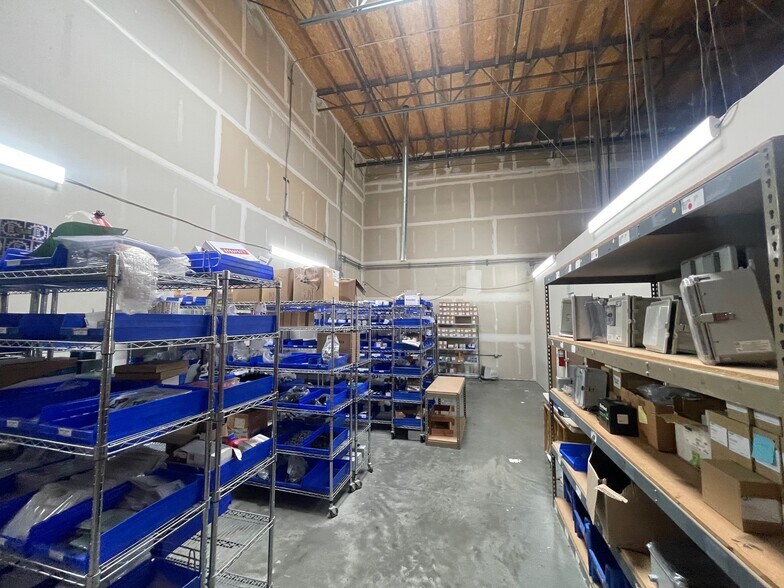 More Photos Of 42065 Zevo Dr, Temecula Warehouse For Sale