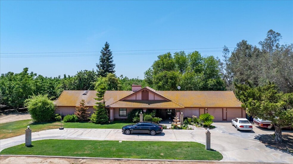 More Photos Of 13715 E Nebraska Ave, Kingsburg Land For Sale