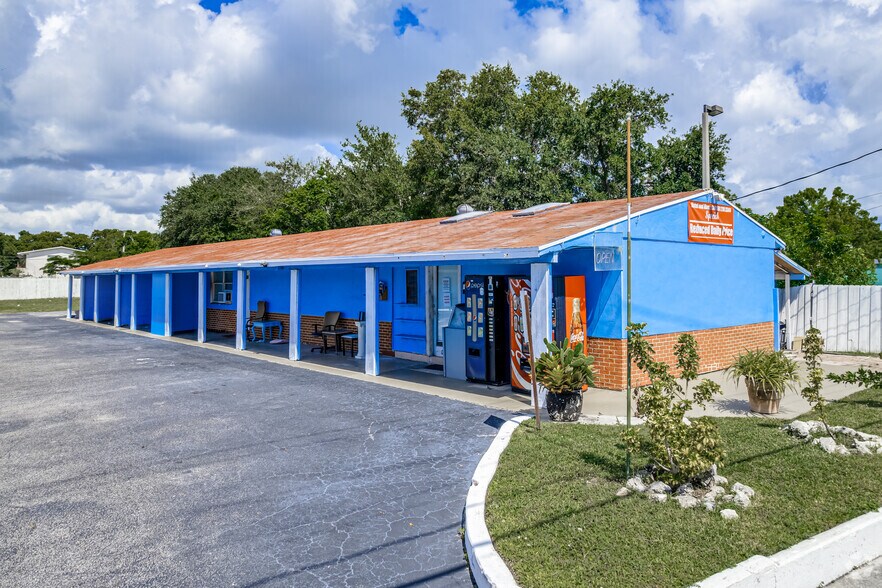 More Photos Of 1600 N Federal Hwy, Delray Beach Hotel For Sale