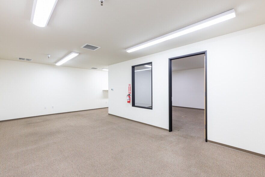 More Photos Of 6050 Commerce Blvd, Rohnert Park Office For Sale