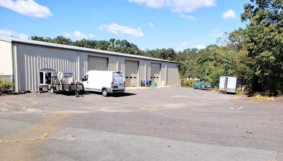 More Photos Of 141 Cooper Rd, West Berlin Distribution For Lease