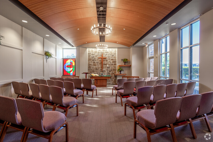 More Photos Of 500 Maplelawn Dr, Plano Office For Sale