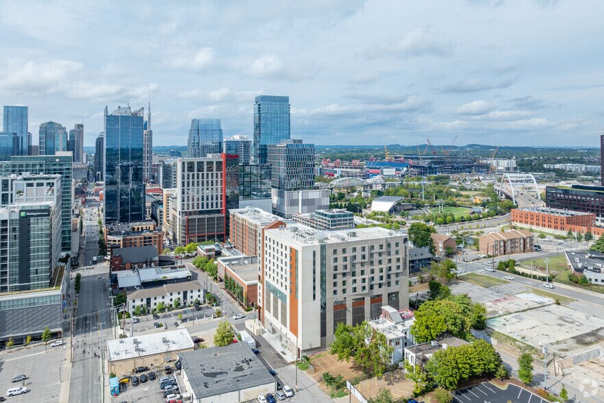 More Photos Of 501 3rd Ave S, Nashville Hotel For Lease