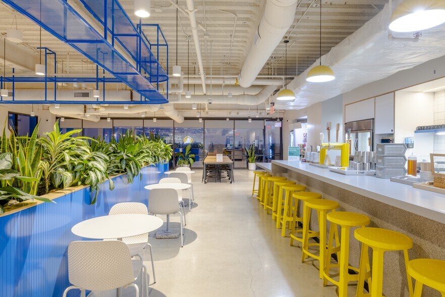 More Photos Of 10000 W Washington Blvd, Culver City Office For Sale