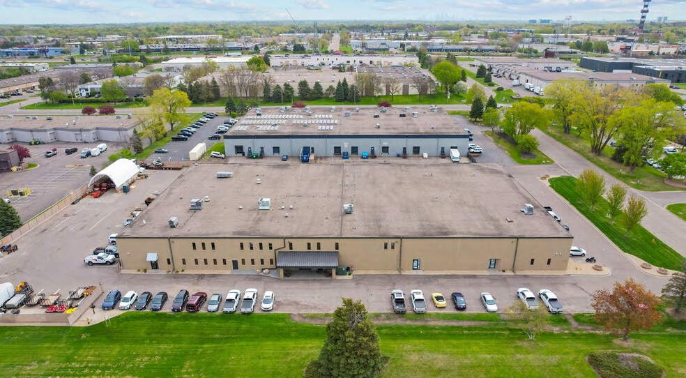 Primary Photo Of 14410-14430 21st Ave N, Plymouth Manufacturing For Sale