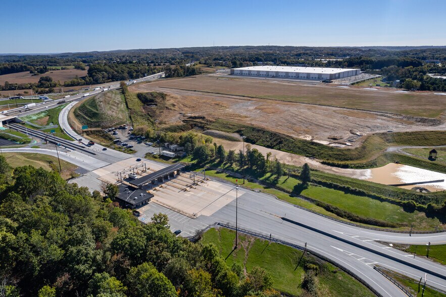 More Photos Of 1130 N Pottstown Pike, Exton Distribution For Lease