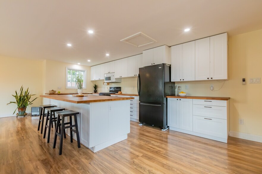 More Photos Of 2831 60 highway, Dwight General Retail For Sale