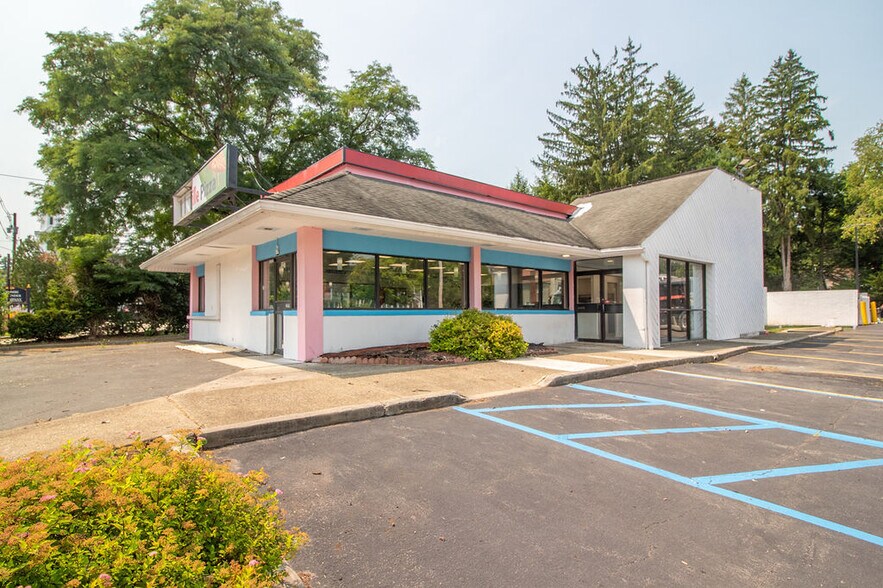 More Photos Of 127 S Main St, Ellenville Fast Food For Sale