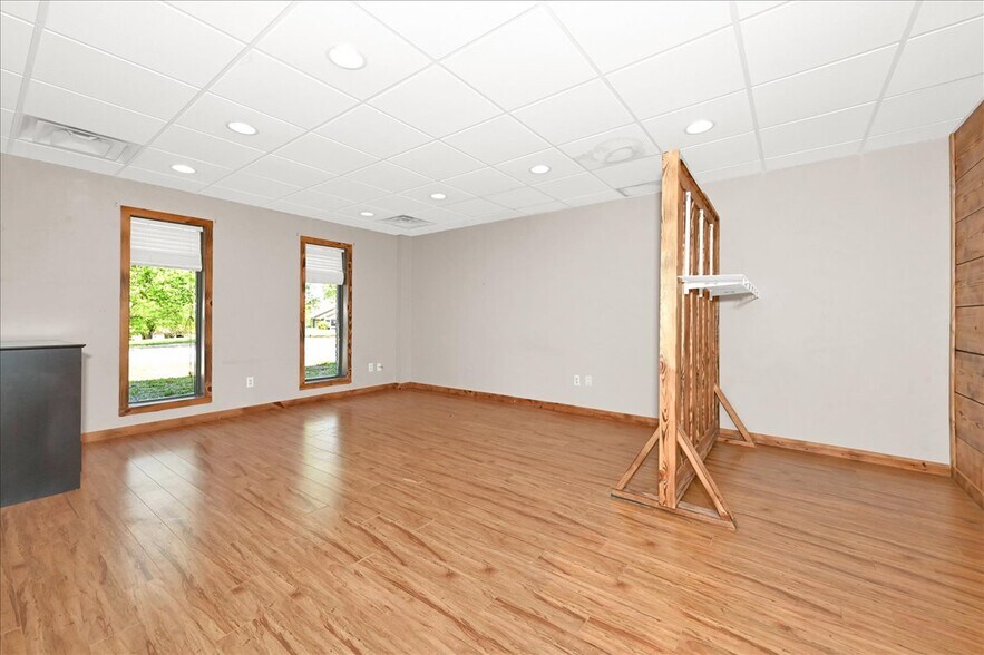 More Photos Of 7434 AL Highway 157, Cullman Office For Sale