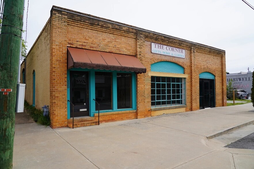 More Photos Of 120 Depot St, Hartwell Freestanding For Sale