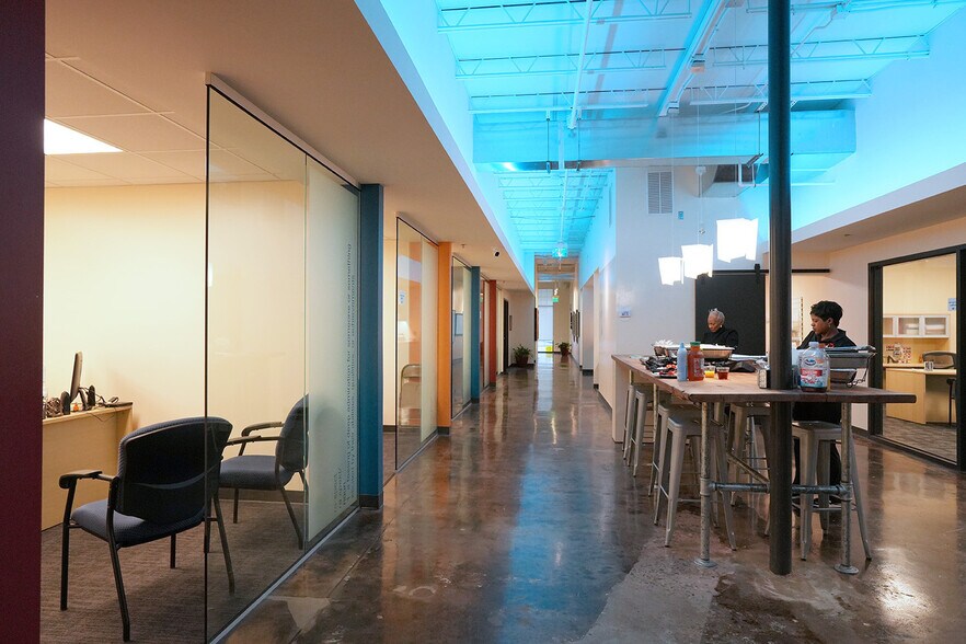 More Photos Of 17 S Dewey Ave, Oklahoma City Coworking Space