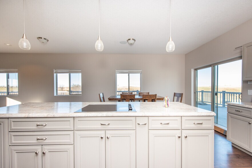 More Photos Of 13603 38th St SW, Belfield Flex For Lease