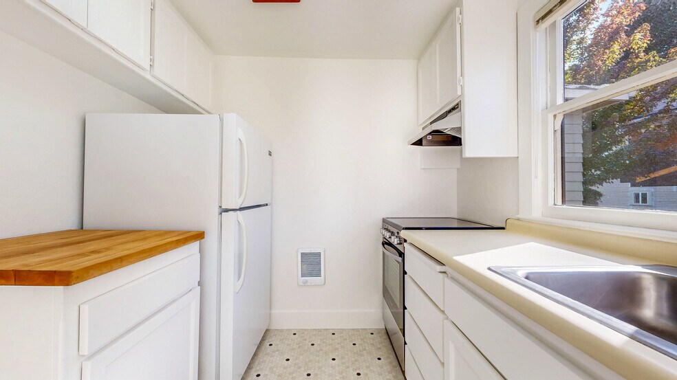 More Photos Of 625 Humboldt St, Santa Rosa Apartments For Sale