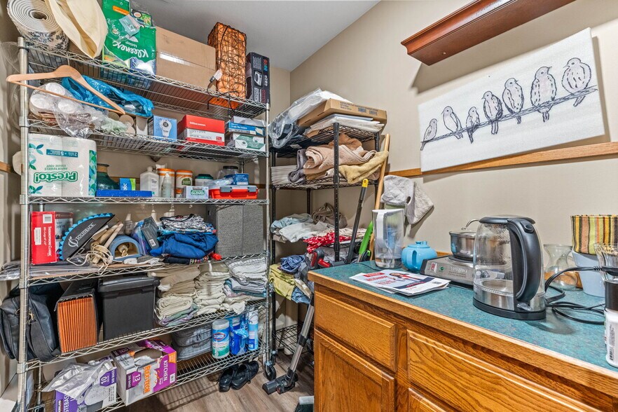 More Photos Of 1700 Cooper Point Rd SW, Olympia Office For Sale