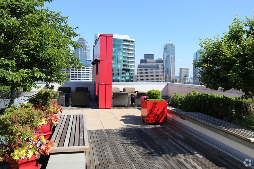 More Photos Of 2105 5th Ave, Seattle Apartments For Lease