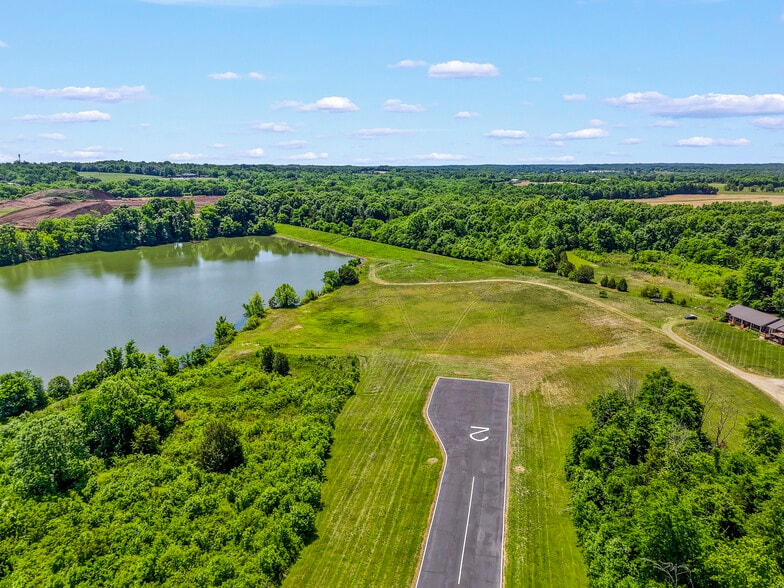 More Photos Of 249 Gilbert Rd, Mocksville Airport For Sale