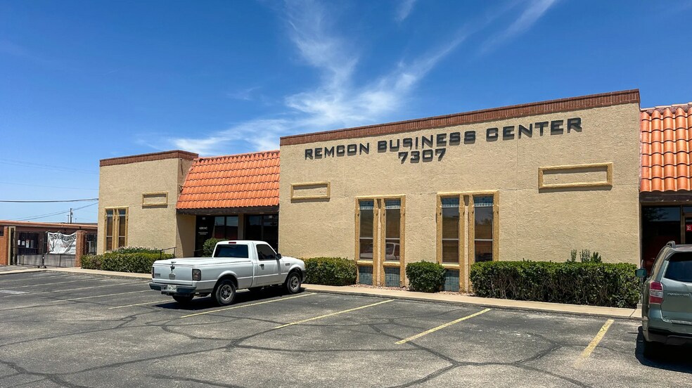 More Photos Of 7307 Remcon Cir, El Paso Office For Lease