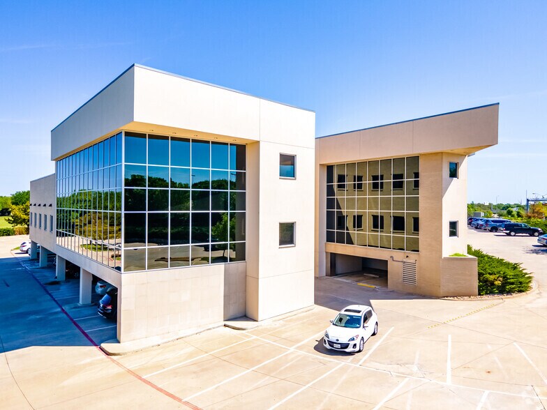 More Photos Of 6101 Chapel Hill Blvd, Plano Medical For Lease