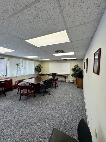More Photos Of 6515 Clinton Hwy, Knoxville Office For Sale