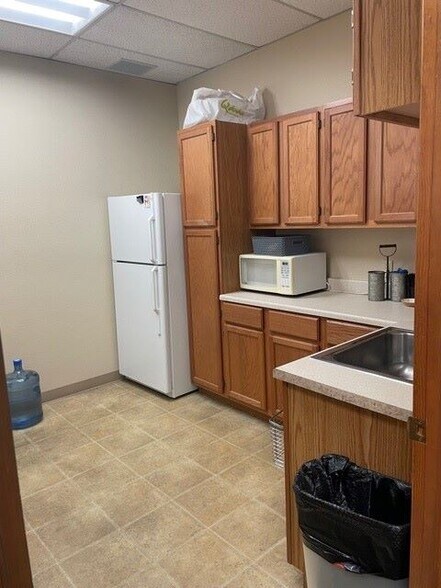 More Photos Of 1048 Independent Ave, Grand Junction Flex For Sale