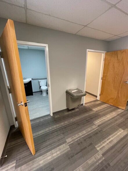 More Photos Of 15 Wormans Mill Ct, Frederick Research And Development For Lease