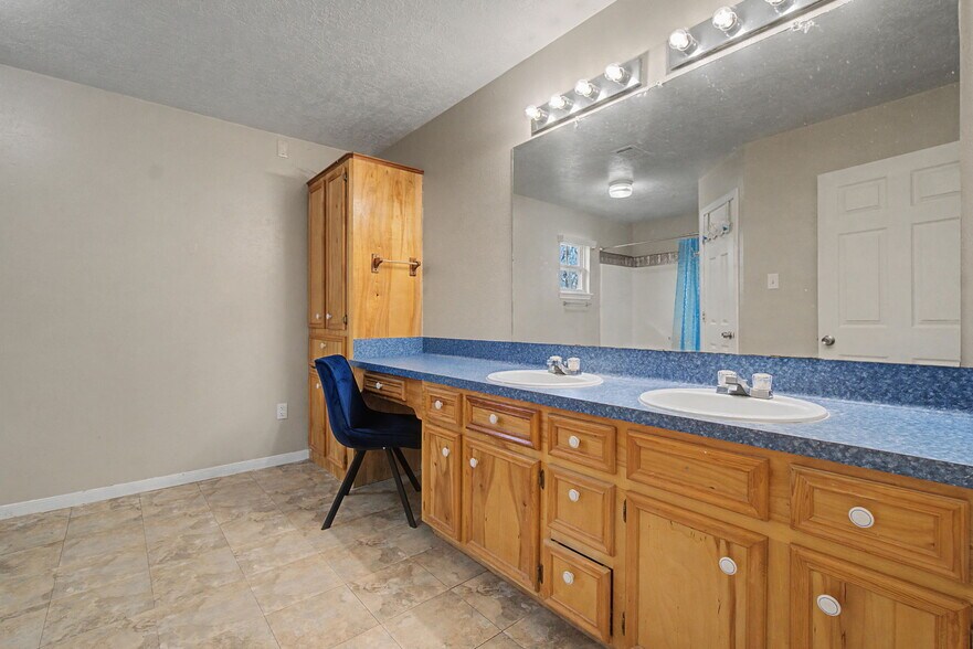 More Photos Of 9882 FM 149 Rd, Montgomery Flex For Sale