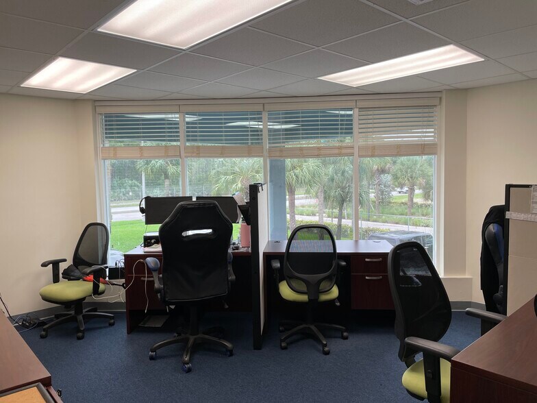 More Photos Of 16115 SW 117th Ave, Miami Showroom For Sale